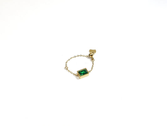 Emerald Emaline Chain Ring