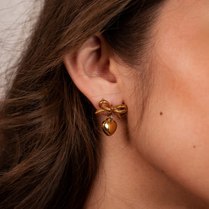 Bow Heart Earrings Gold